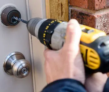 City Locksmith Services Savannah, GA 912-385-1554 City Locksmith Services Savannah, GA 912-385-1554 - 15-Hour-Locksmith
